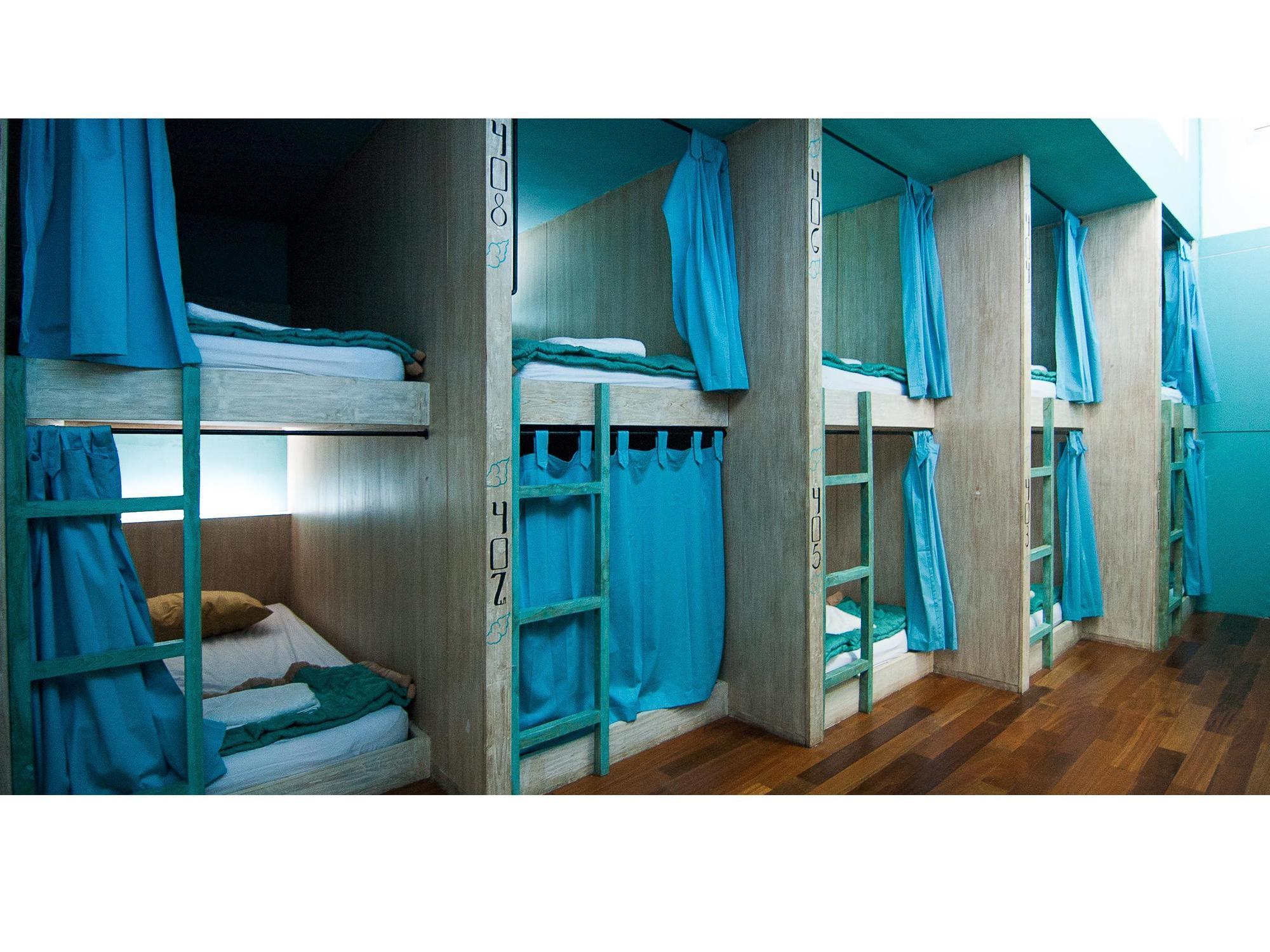 Nau Here Hostel Kuta Lombok Eksteriør billede
