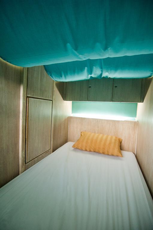 Nau Here Hostel Kuta Lombok Eksteriør billede
