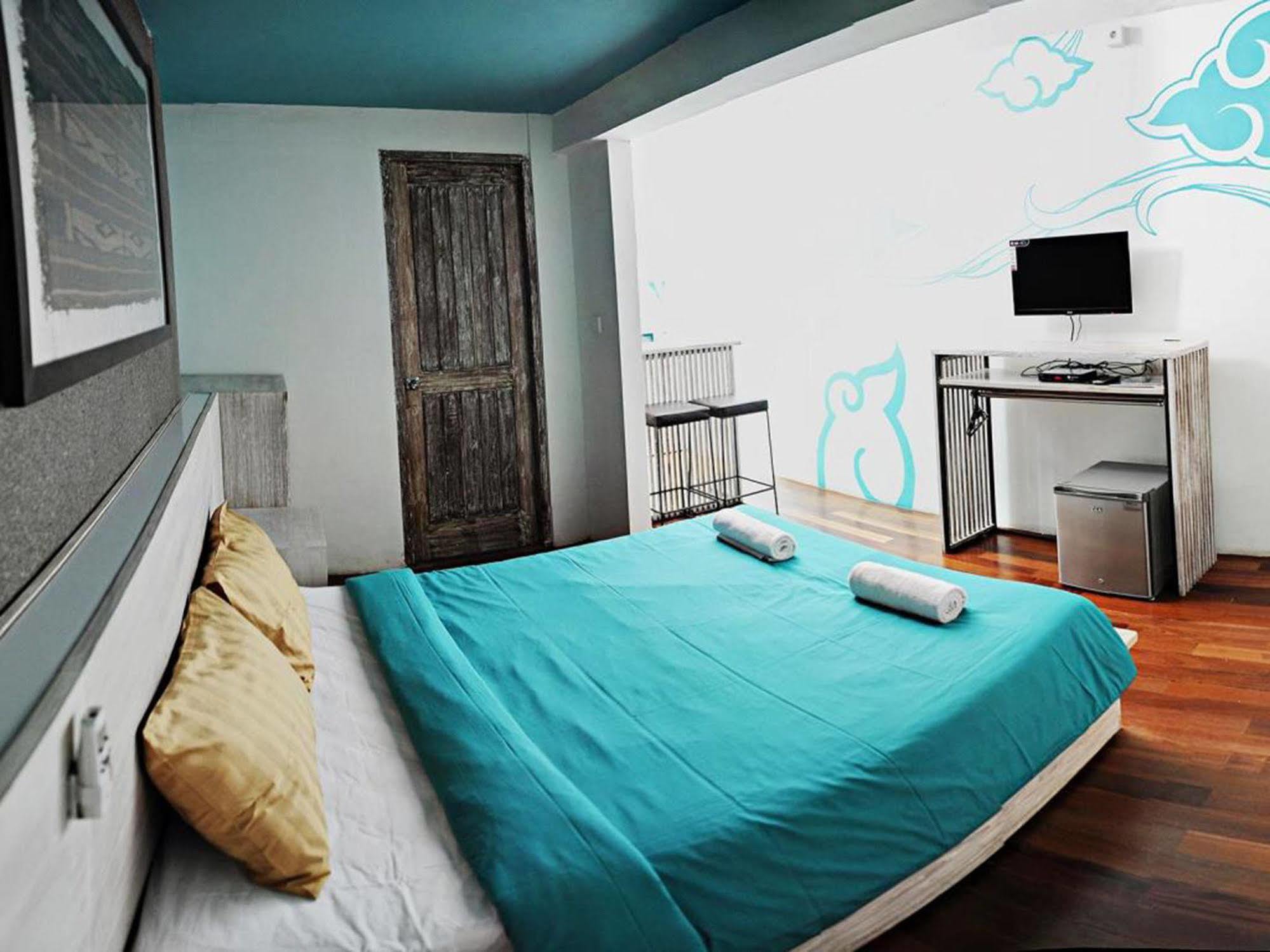 Nau Here Hostel Kuta Lombok Eksteriør billede