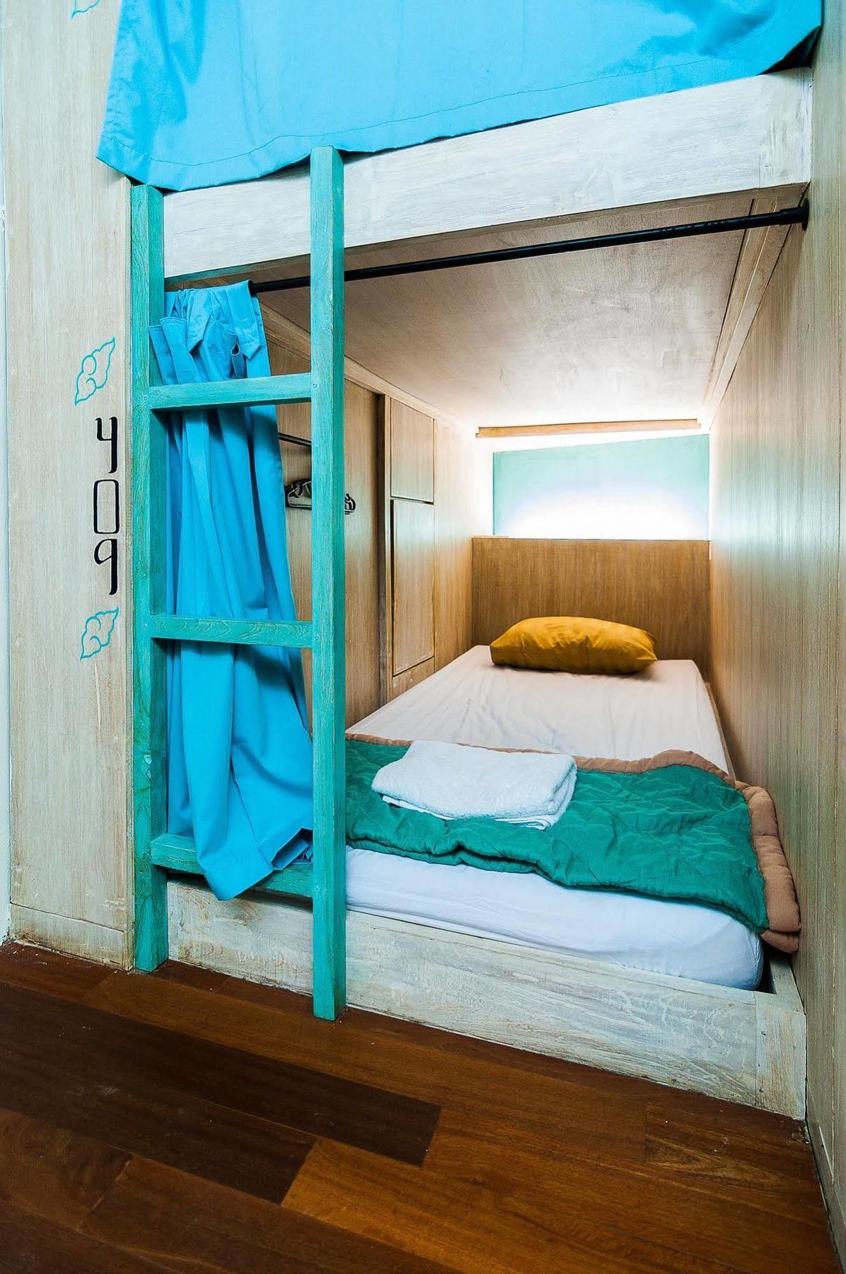 Nau Here Hostel Kuta Lombok Eksteriør billede